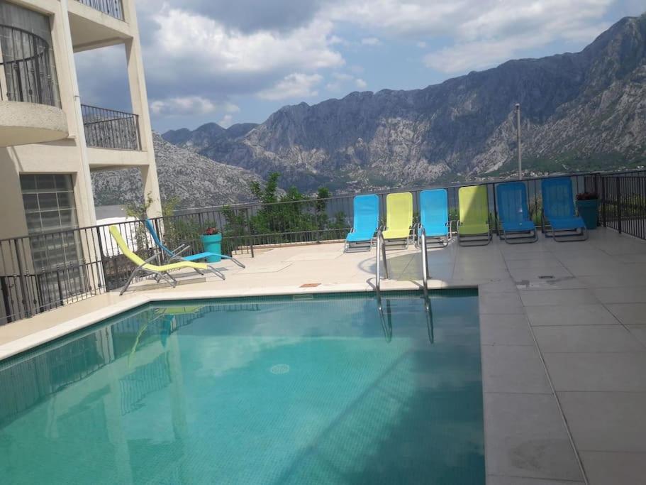2Br Apartment With Pool Kotor Buitenkant foto