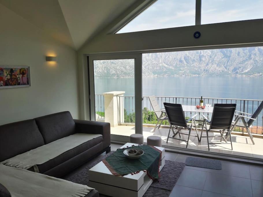 2Br Apartment With Pool Kotor Buitenkant foto