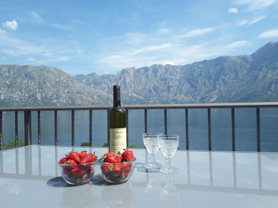 2Br Apartment With Pool Kotor Buitenkant foto