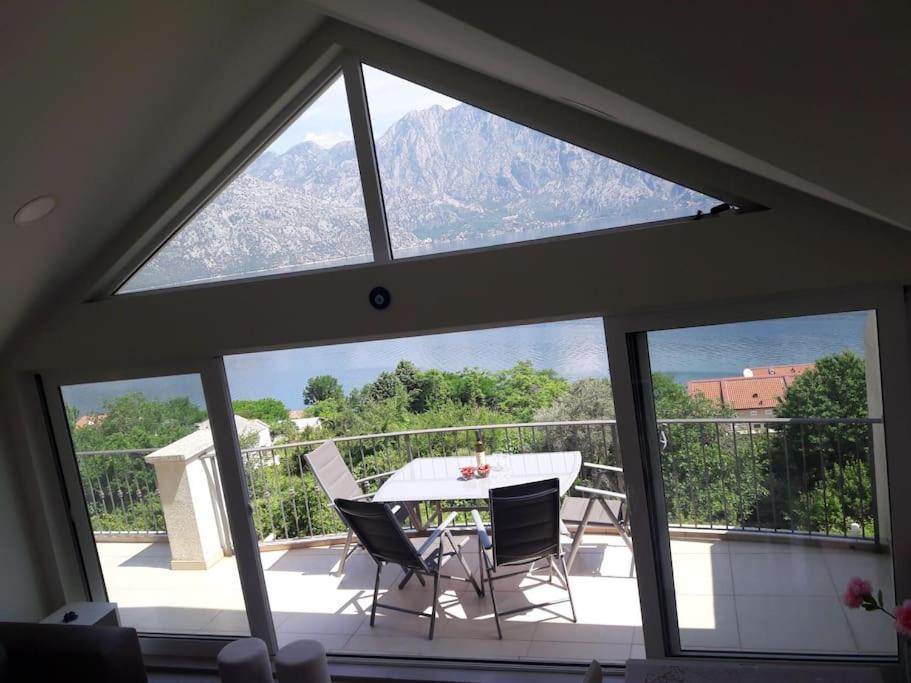 2Br Apartment With Pool Kotor Buitenkant foto