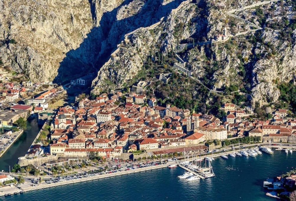 2Br Apartment With Pool Kotor Buitenkant foto