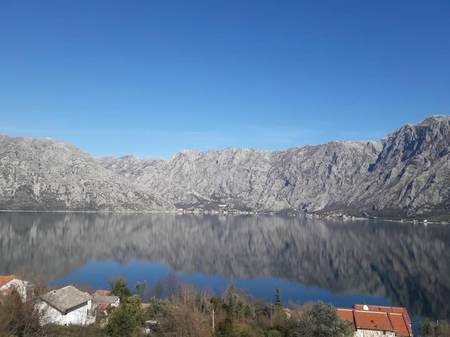 2Br Apartment With Pool Kotor Buitenkant foto