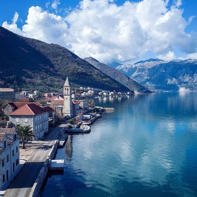 2Br Apartment With Pool Kotor Buitenkant foto